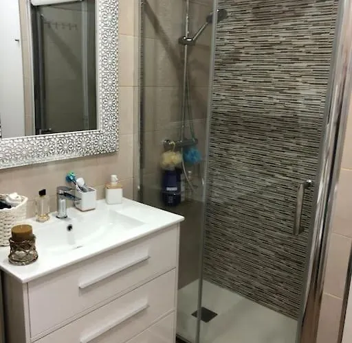 Daire Da Rocha - Charming